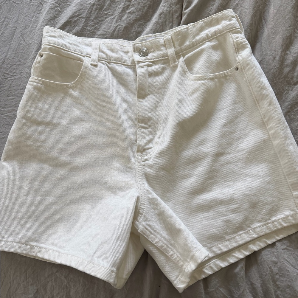 Zara White Mom Shorts - High Rise